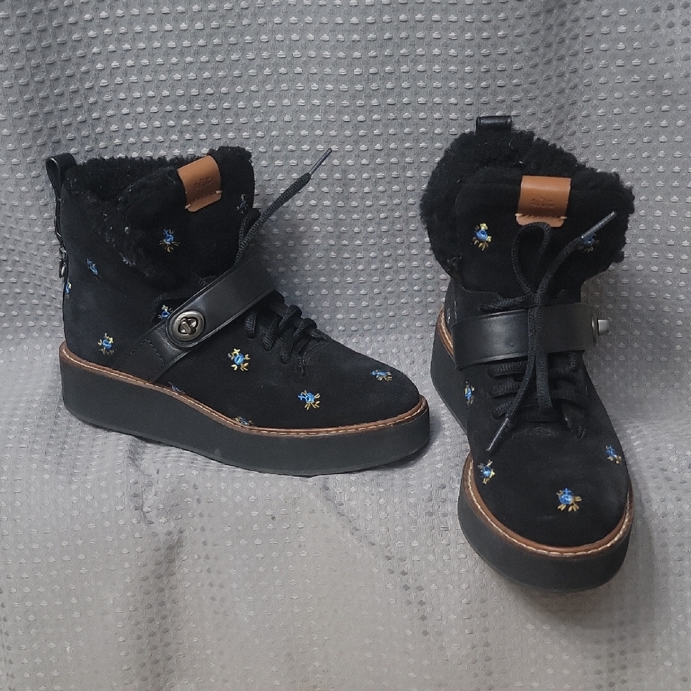 Coach City Hiker Floral Platform Wedge Bootie Size 6.5 - Picture 2 of 9